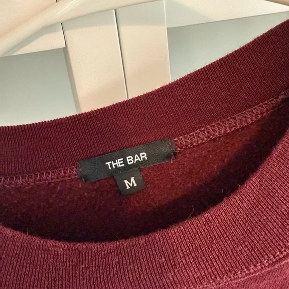 The Bar maroon sweatshirt m medium - Picture 4 of 4